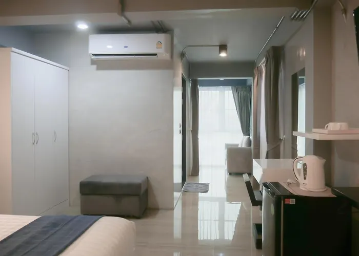 Surya Hotel 3*